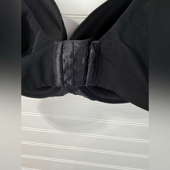 Torrid black star embellished bra. Size 44D. - Picture 4 of 9